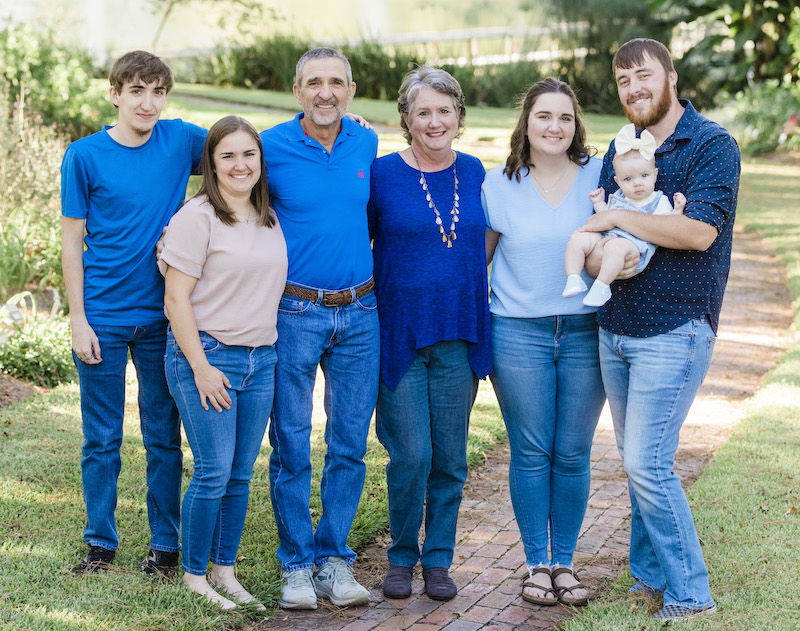 Bell's Daylily Garden